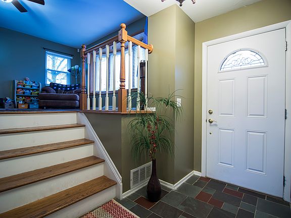 2nd image of 1300 Deliquia Dr
