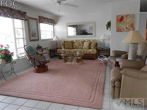 FULLY TILED, GREAT VIEWS, 35 FT FROM WATER