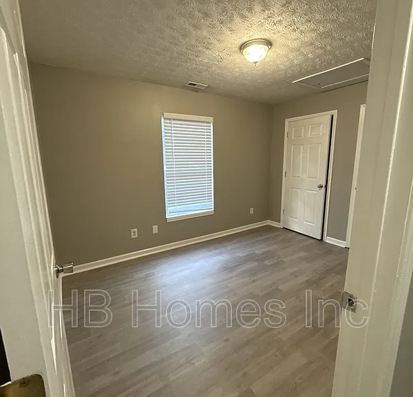 407 Ash St — Photo 15