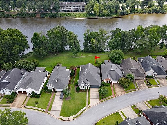 4th image of 1701 River Ro Dr