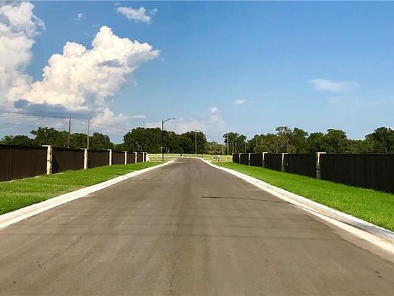 3rd image of 120 Gloria Blvd