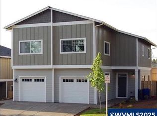 1055/1057 Big Fir Pl S, Salem, OR 97306