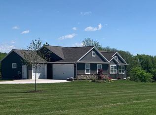 5048 Ravine Dr, Middleville, MI 49333