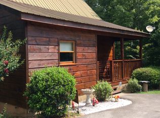 3954 Dollys Dr, Sevierville, TN 37876