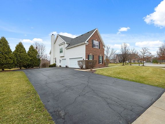 3rd image of 843 Verona Ridge Dr