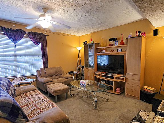 4th image of 43 Chatelaine Cir SE