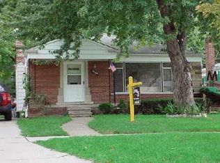 13653 Elgin St, Oak Park, MI 48237