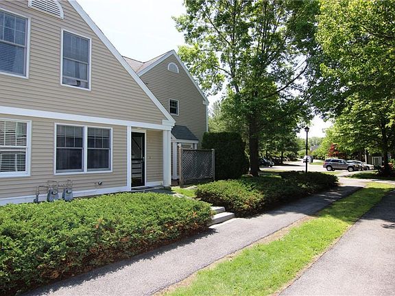 2nd image of 47 Glenridge Drive #47