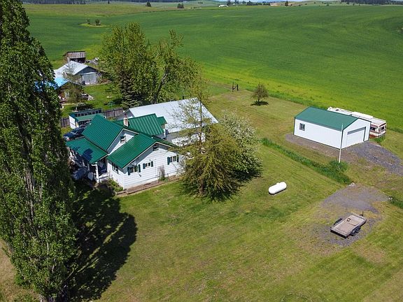 3rd image of 872 Meridian Rd