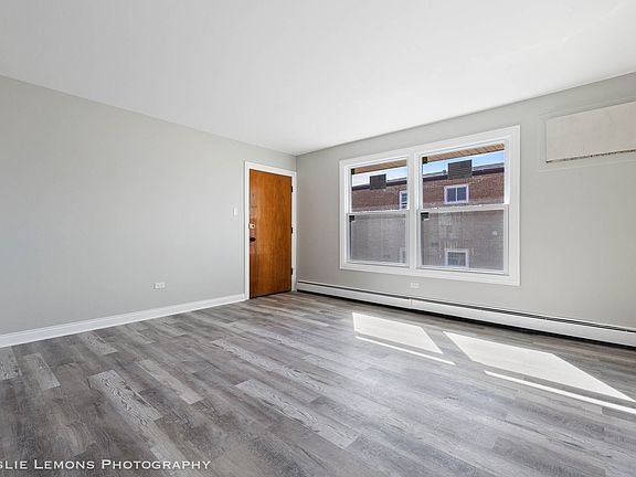 3rd image of 7653 S Roberts Rd APT 2W