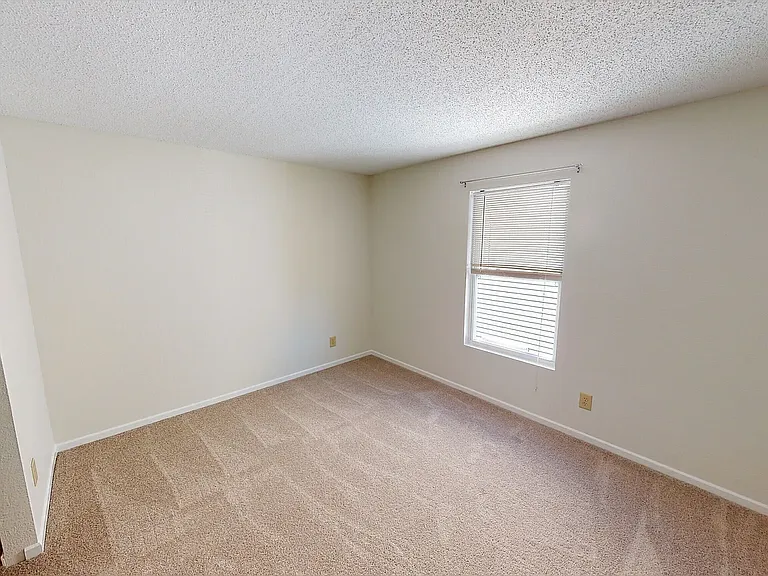 15312 Beam St — Photo 31