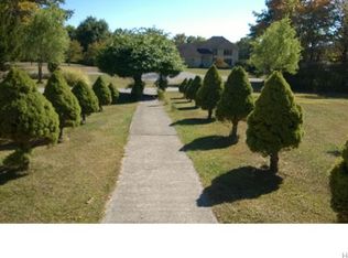 31 Knolls Rd, Shawangunk, NY 12589