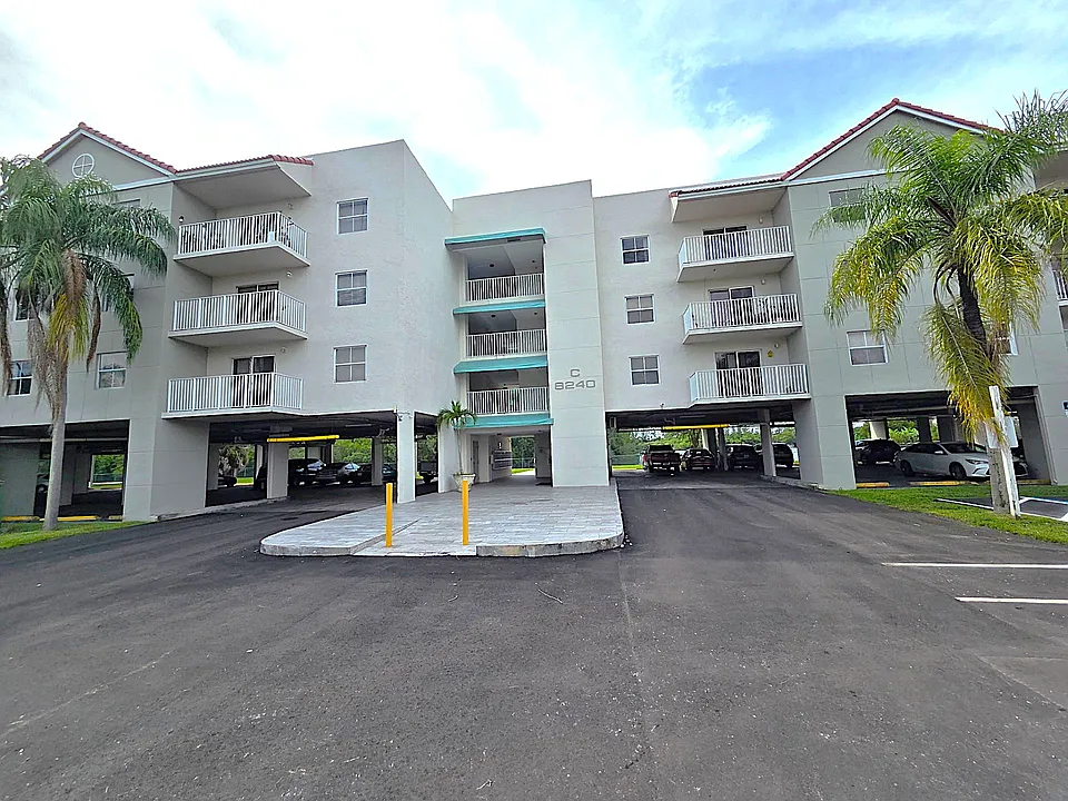 8240 SW 210th St #217