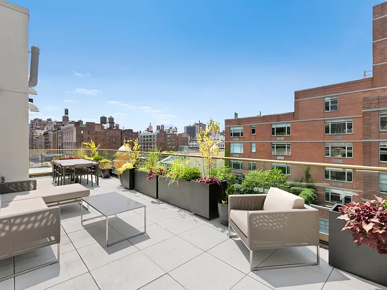 117 W 21st St #PHA — Photo 18