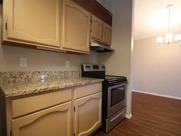 1712 Cinnamon Path #A — Photo 11