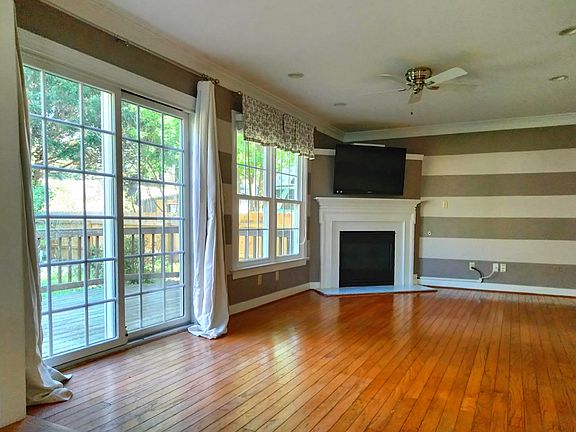 3rd image of 520 Tuckahoe Club Ct