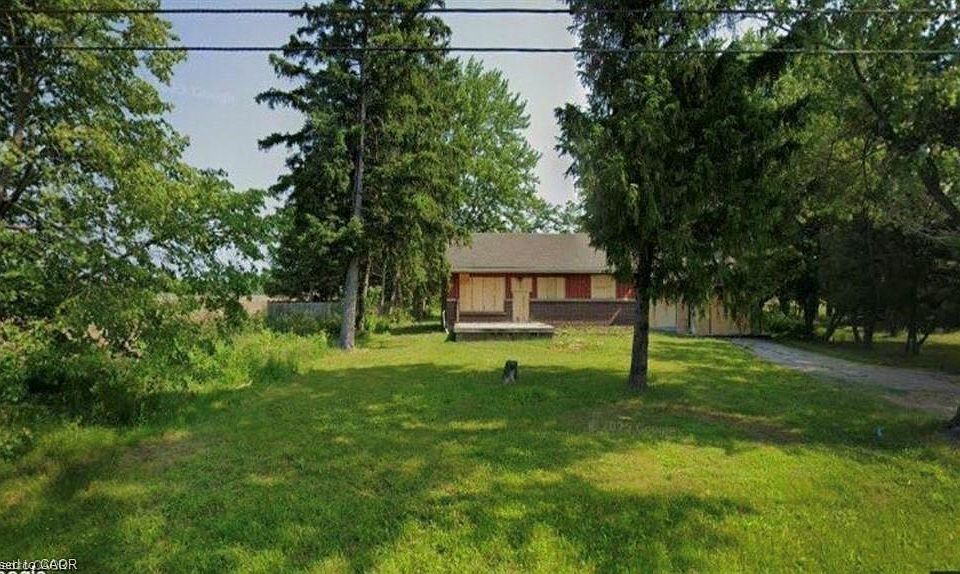 2nd image of 238 Quaker Rd