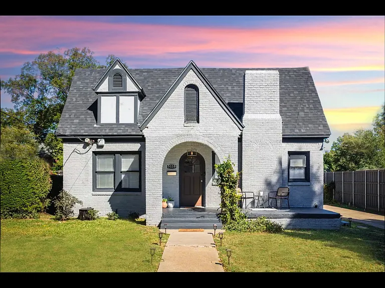 5110 Denton Dr — Photo 1