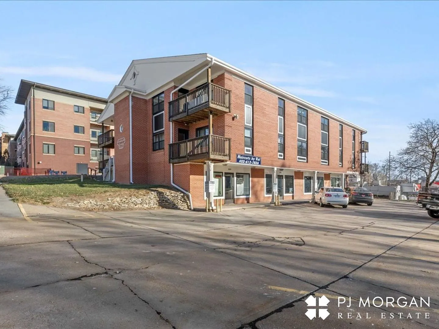 Fernshire Apartments — Photo 2