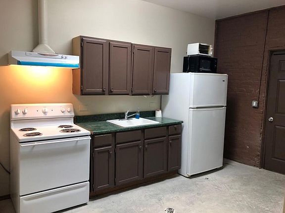 3rd image of 4136 S Archer Ave #1R