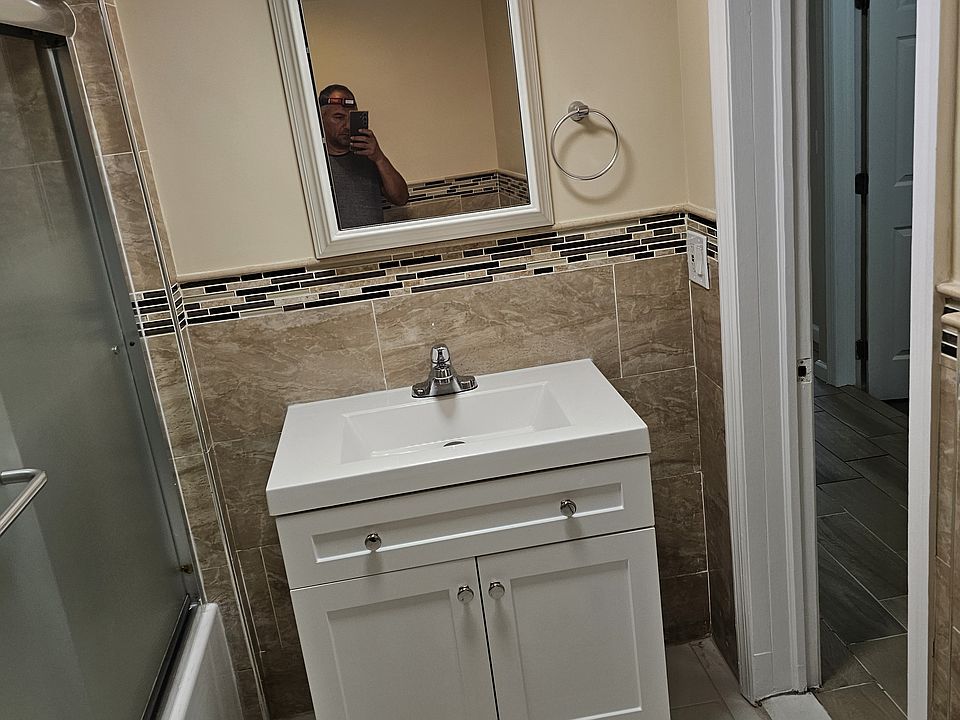 1st image of 6111 Hudson Ave Floor 1