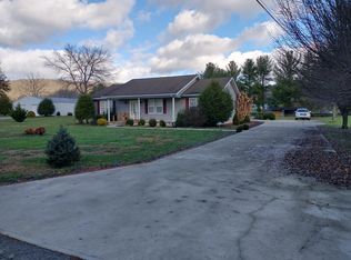 327 Bartleston Subdivision Rd, Monticello, KY 42633