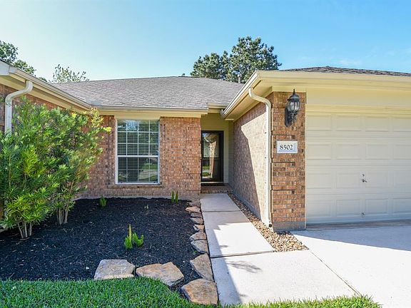3rd image of 8502 Hunters Village Dr