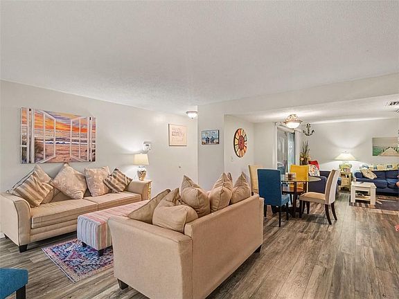 4th image of 908 BYRON LANE #6