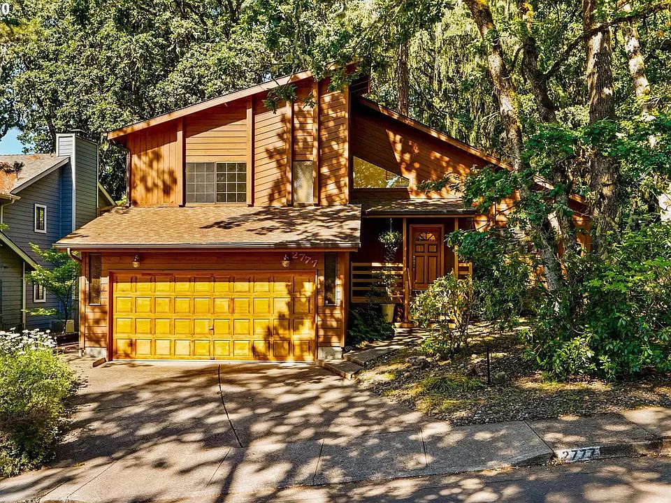 1st image of 2777 NW Rolling Green Dr