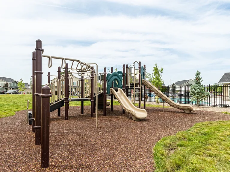 The Enclave Townhomes — Photo 9