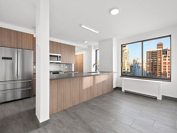 4th image of 985 5th Ave #10B