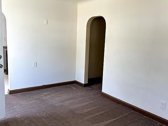 3rd image of 70 E Coy Ave