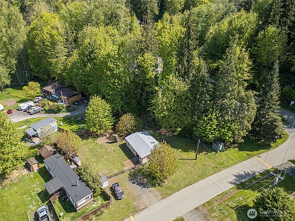 5th image of 53 Rosewood Lane