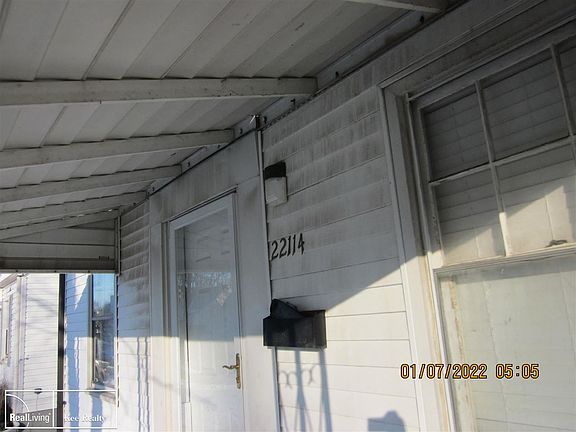 4th image of 22114 Lambrecht Ave