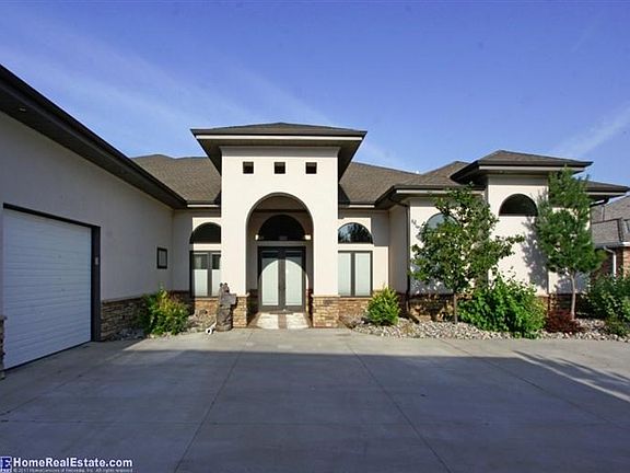 5th image of 1360 Pelican Bay Pl