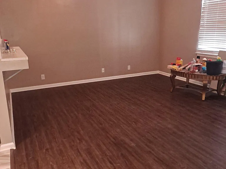 133 Julian Pl — Photo 4