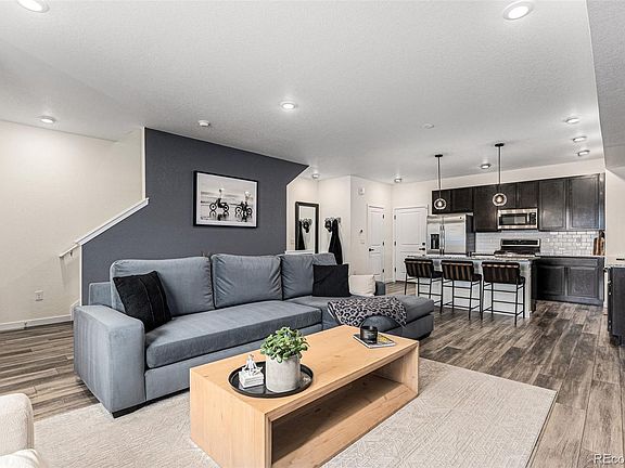 4th image of 811 E 98th Avenue #502