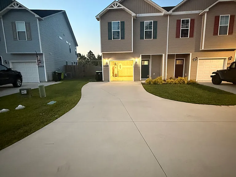 2025 Folkstone Woods Ln — Photo 1