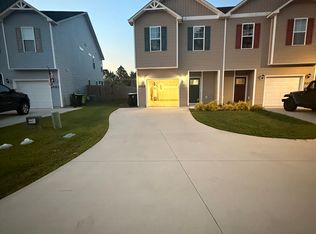 2025 Folkstone Woods Ln, Holly Ridge, NC 28445