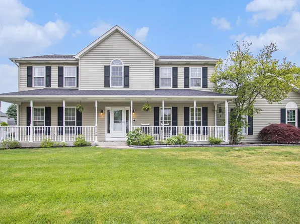 51178 Ashley Dr, Granger, IN 46530