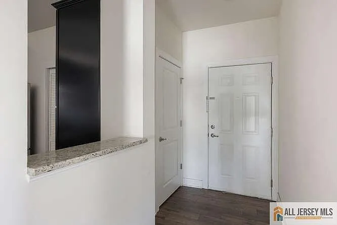421 Tavern Rd — Photo 9
