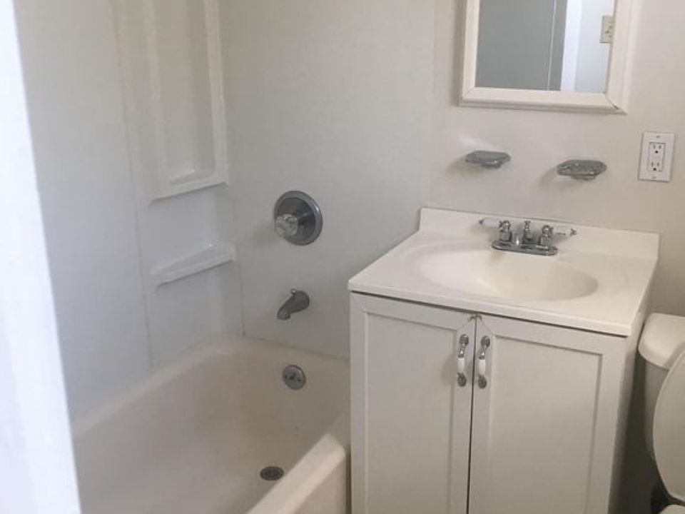 1st image of 14 Pine St #2