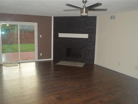 2nd image of 1826 Whitney Dr