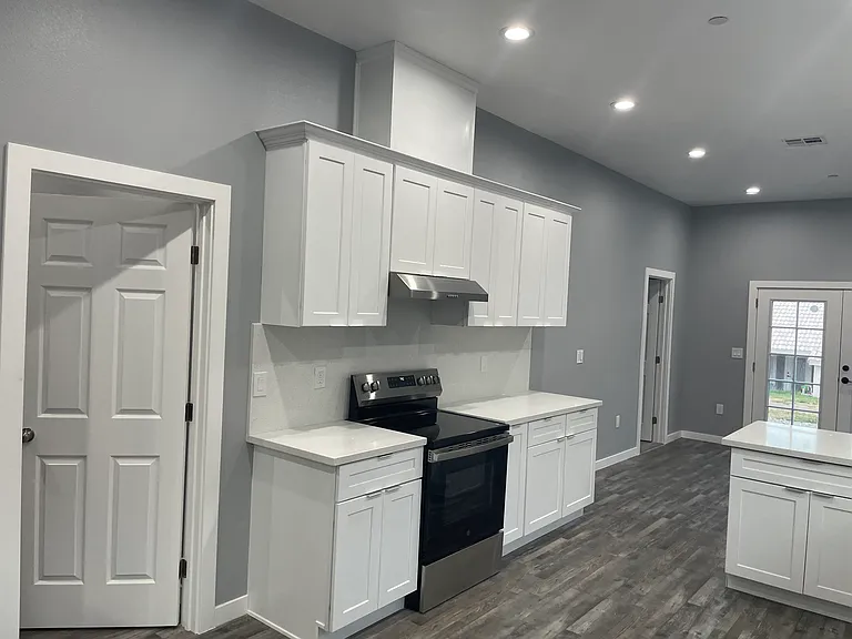 17745 Vista Point Dr — Photo 5