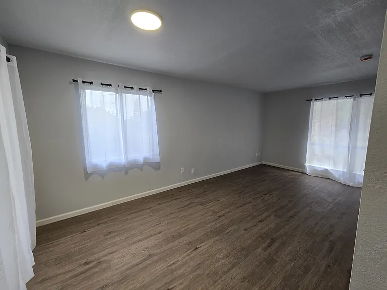 609 Jackson St #1 — Photo 6
