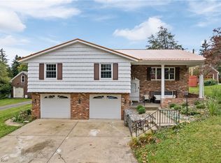 116 Walnut Ave, Saint Clairsville, OH 43950