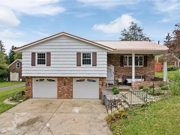 116 Walnut Ave, Saint Clairsville, OH 43950