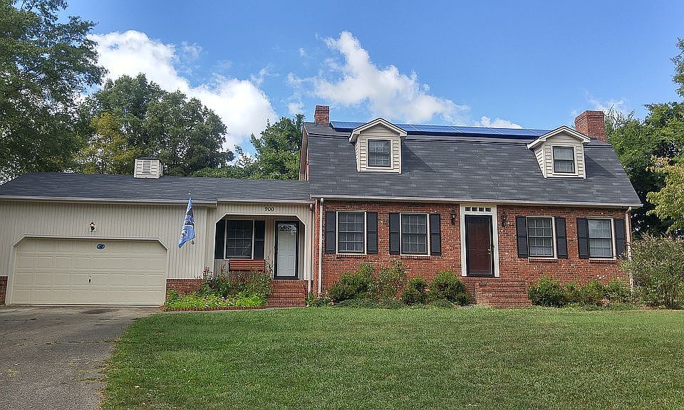 2nd image of 900 Polo Ave