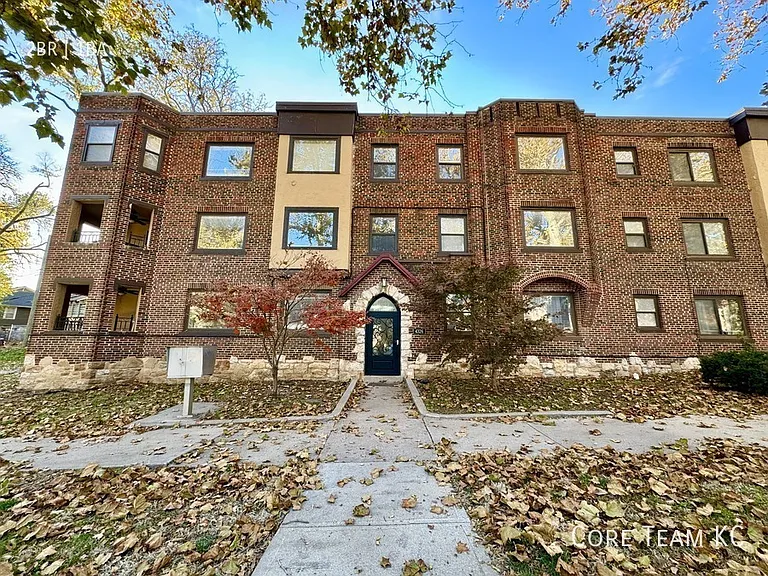 4328 Roanoke Pkwy #201 — Photo 13