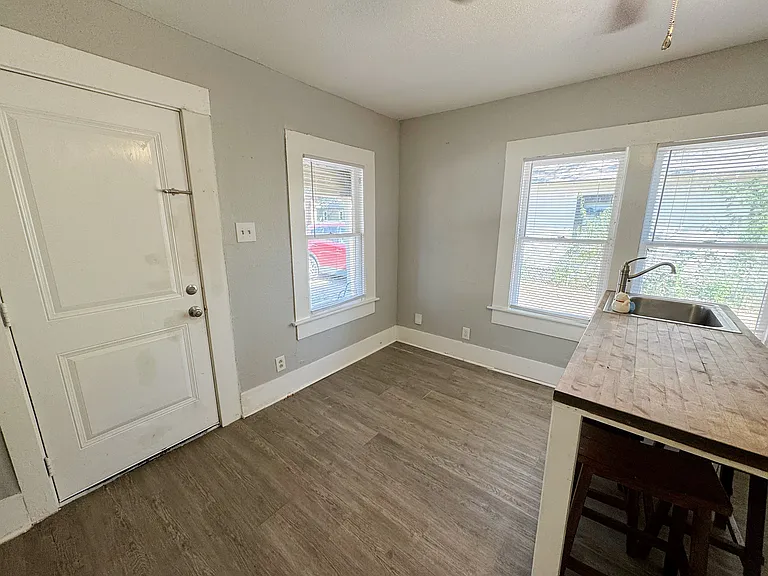 620 Potomac St — Photo 6